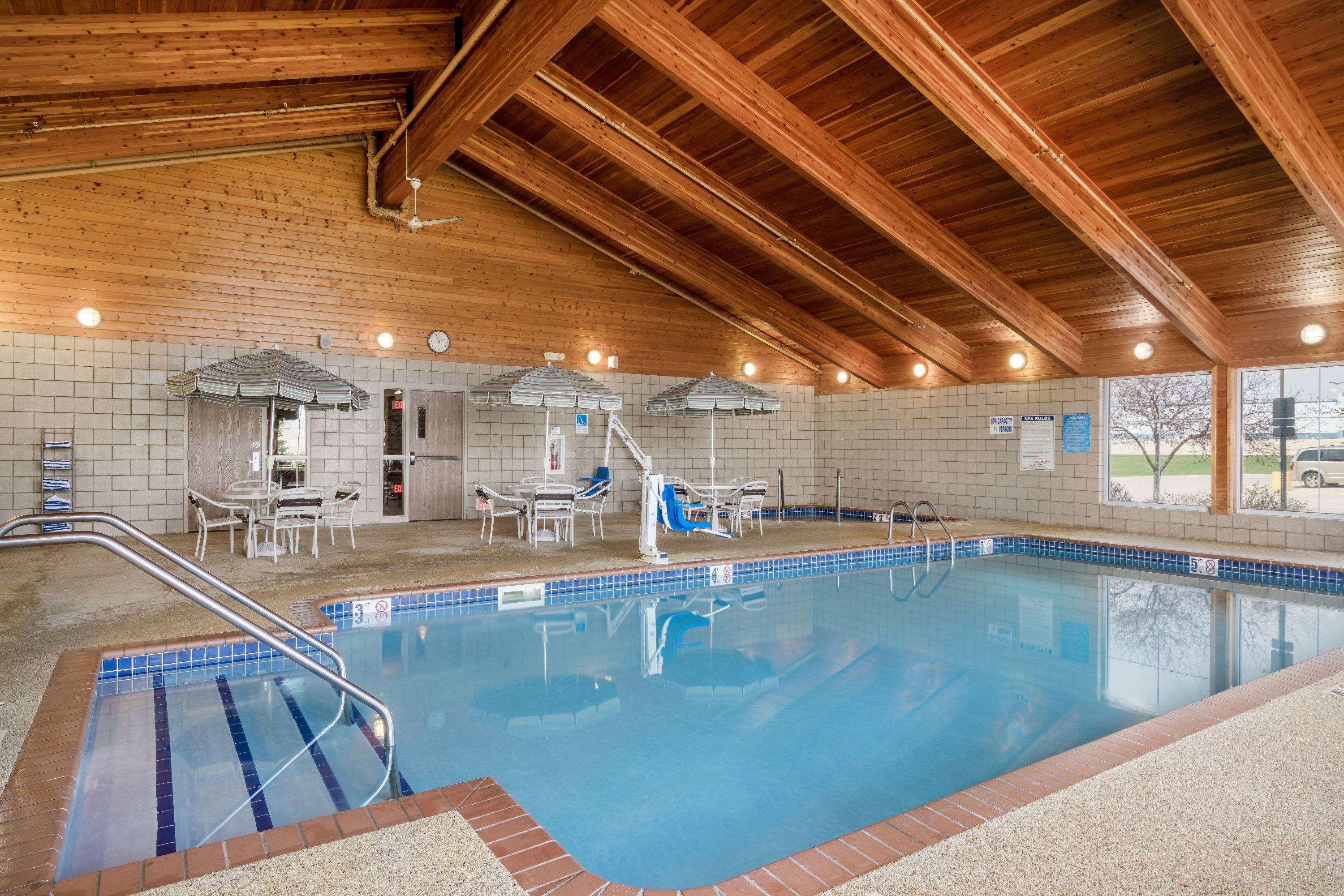 Americinn By Wyndham Anamosa Ngoại thất bức ảnh
